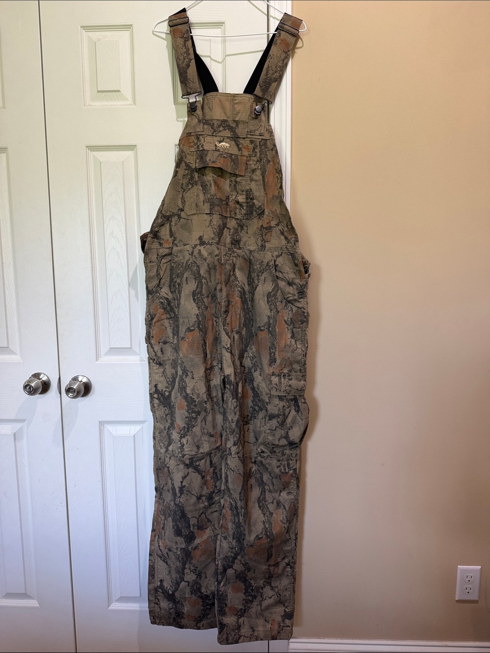 Natural Gear Men's Fleeced Lined Cargo Bib Overalls in Brown/Green Camouflage